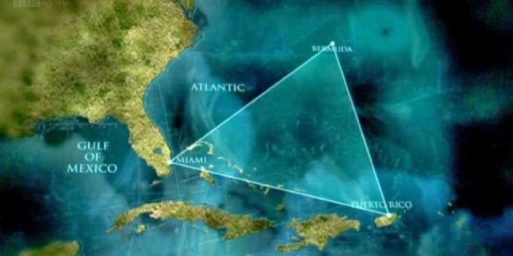 descoperite doua piramide in triunghiul bermudelor